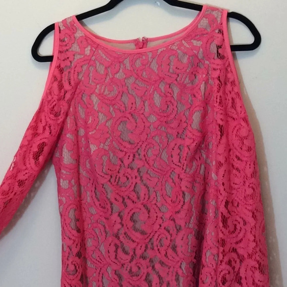 Saks Black Label Peach Lace Cold Shoulder Dress - Picture 2 of 9